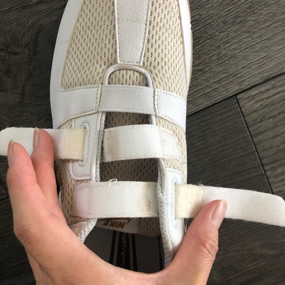 Traction at contact Nike Velcro sneakers - Picture 9 of 10